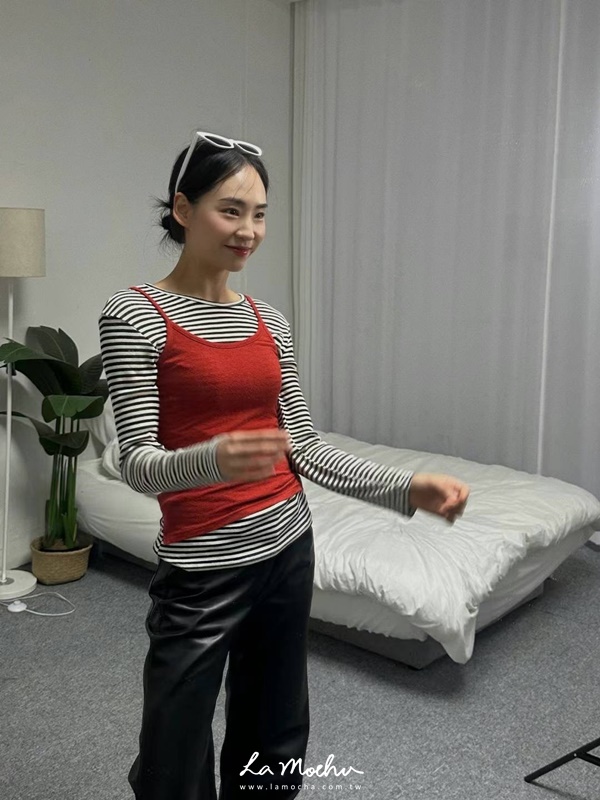 細肩素色彈性小背心